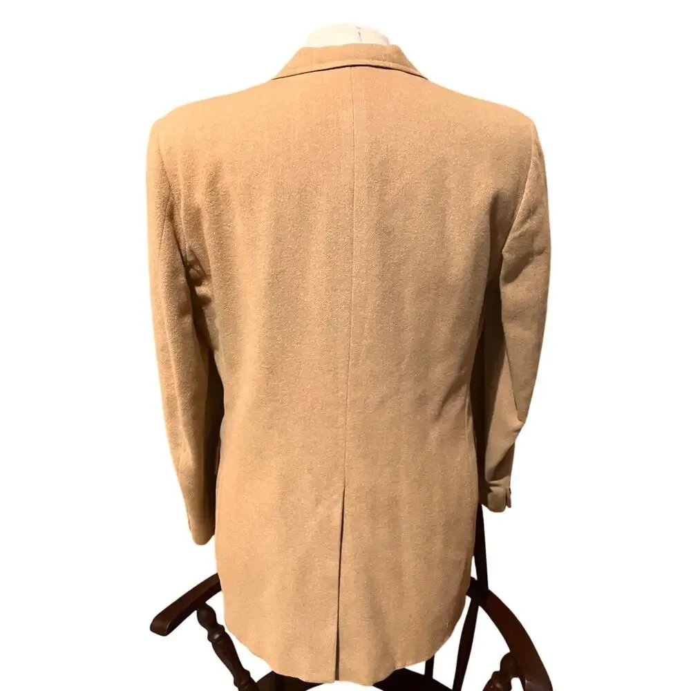 Deansgate Tan Wool Blazer Men's 40R Vintage Sport Coat 3 Button USA Wood Buttons